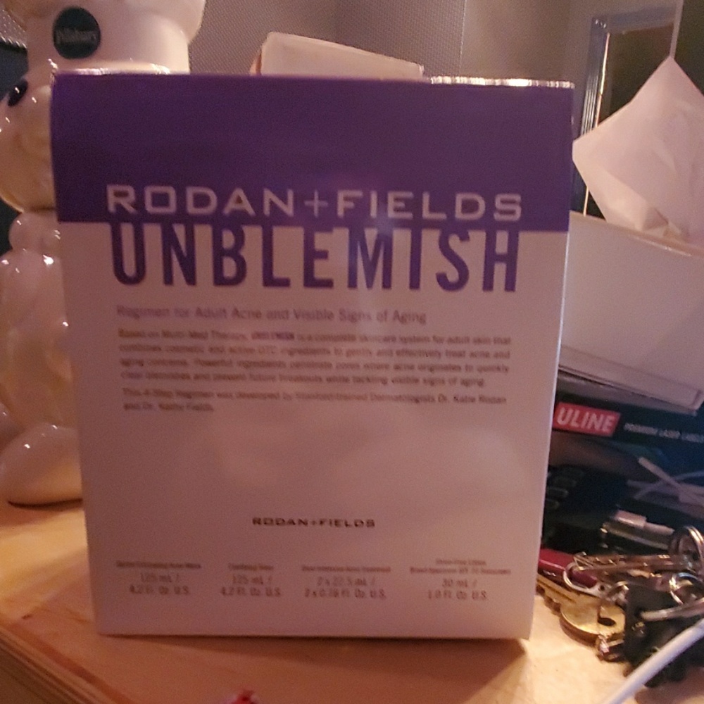 Rodan and Fields Unblemish 4 Piece Regimen